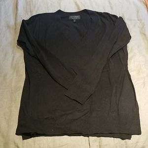 Women's v-neck sweater